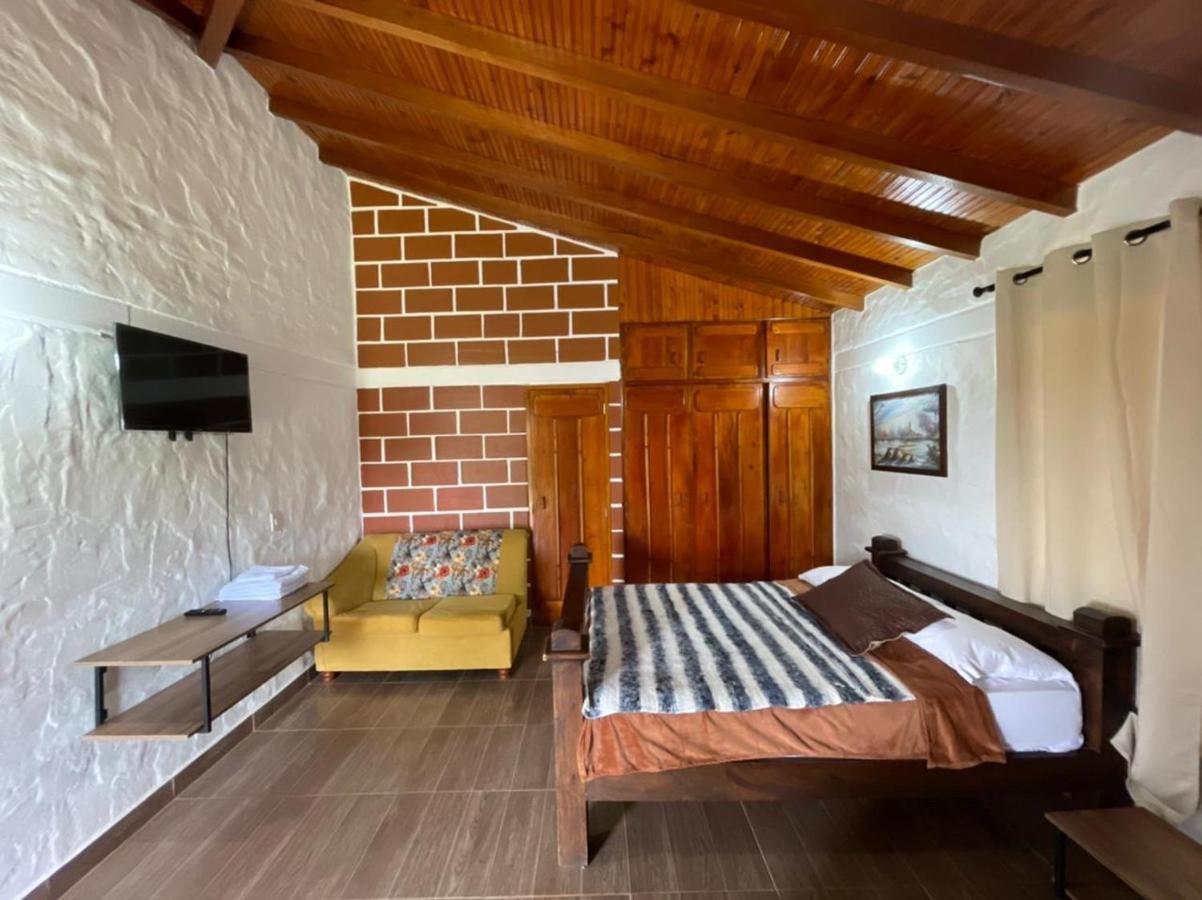 Finca-Hotel Montecarlo Guatape By Hope Eksteriør billede